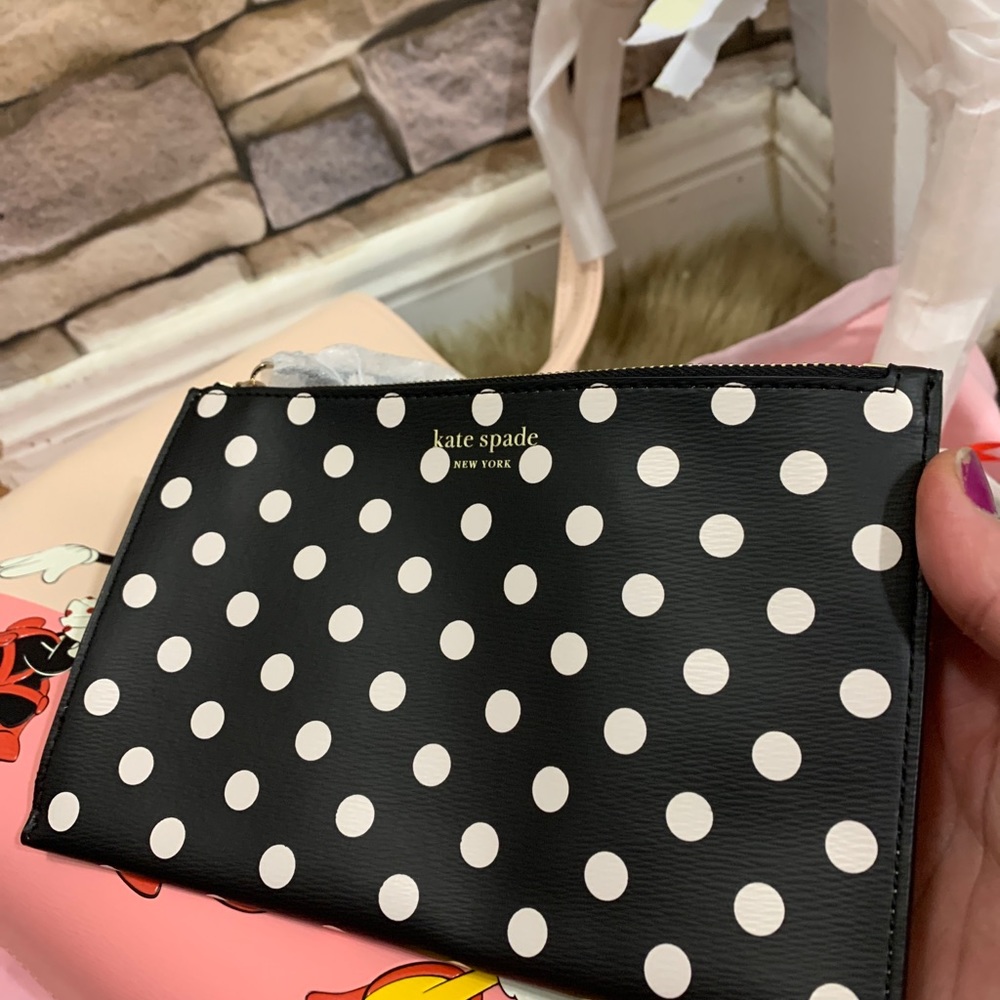 Auth. Kate Spade leather Minnie L.ed tote/Wristlet - Picture 5 of 16